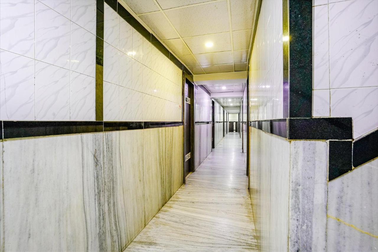 Fabhotel King'S Palace Мумбай Екстериор снимка